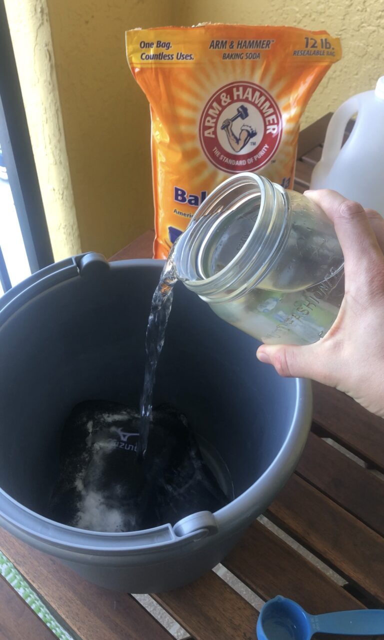 3 Steps To Washing Knee Pads That Actually Work And Eliminate The Smell